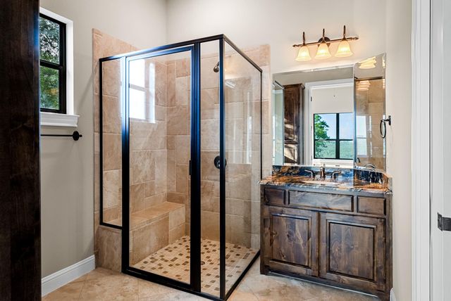 8145 Lake Mountain LN, Leander, TX 78641