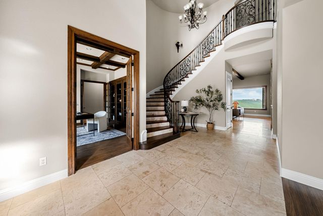 8145 Lake Mountain LN, Leander, TX 78641