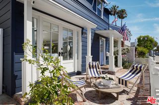 204 Pearl Avenue, Newport Beach, CA 92662