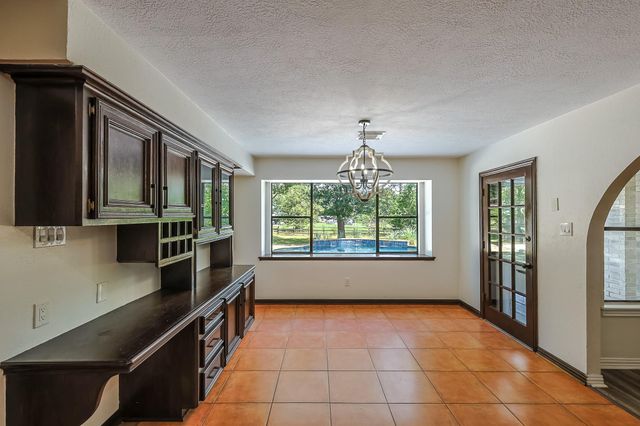 9214 Shady Lane, Magnolia, TX 77354