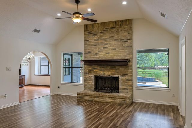 9214 Shady Lane, Magnolia, TX 77354