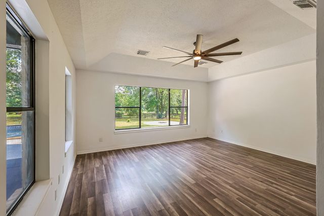 9214 Shady Lane, Magnolia, TX 77354