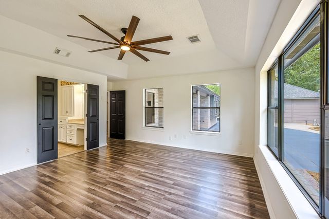 9214 Shady Lane, Magnolia, TX 77354