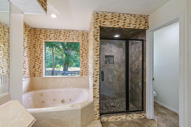9214 Shady Lane, Magnolia, TX 77354