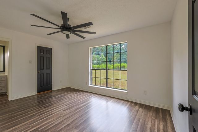 9214 Shady Lane, Magnolia, TX 77354