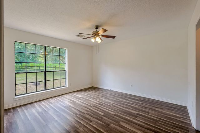 9214 Shady Lane, Magnolia, TX 77354