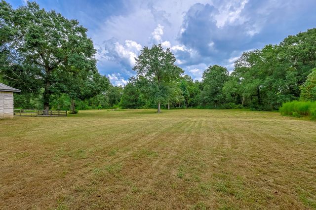 9214 Shady Lane, Magnolia, TX 77354