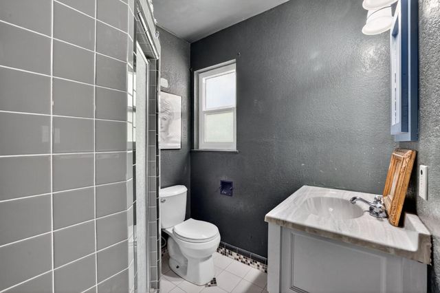 1421 Eastern Ave, Sacramento, CA 95864