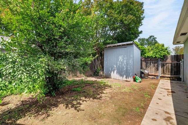 1421 Eastern Ave, Sacramento, CA 95864