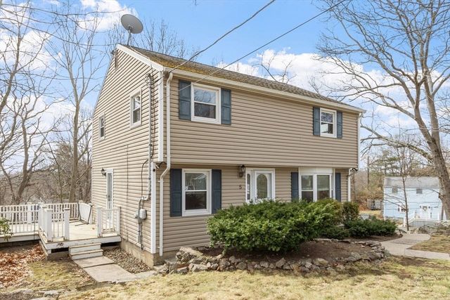 5 Hollis St, Saugus, MA 01906
