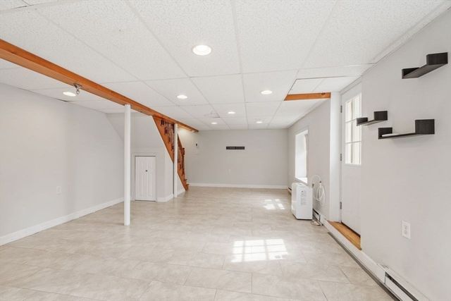 5 Hollis St, Saugus, MA 01906