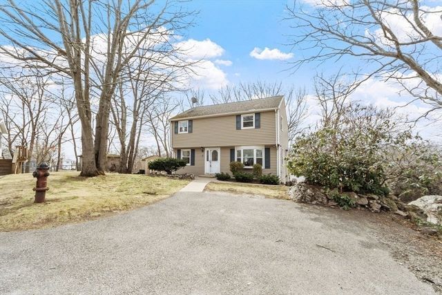 5 Hollis St, Saugus, MA 01906