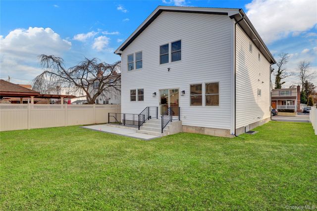 124 McKinley Avenue, North Bellmore, NY 11710