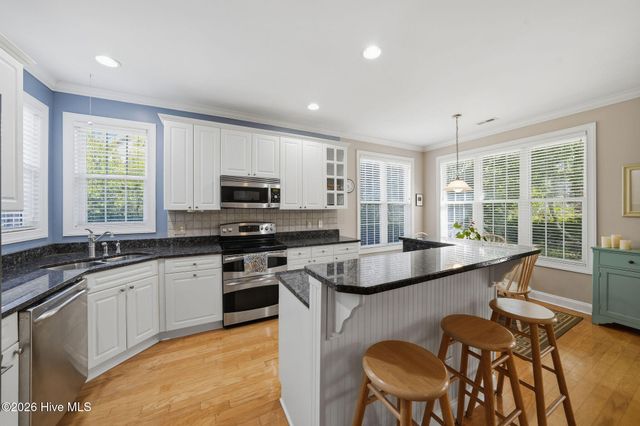 3583 W Medinah Avenue SE, Southport, NC 28461