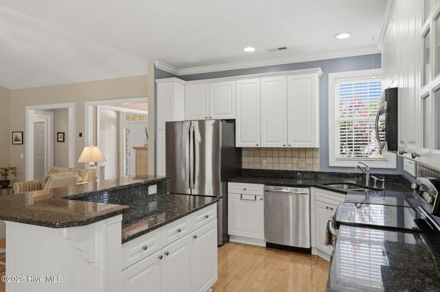 3583 W Medinah Avenue SE, Southport, NC 28461
