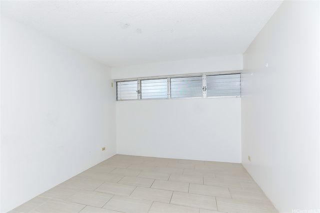 439 Keoniana Street 504, Honolulu, HI 96815