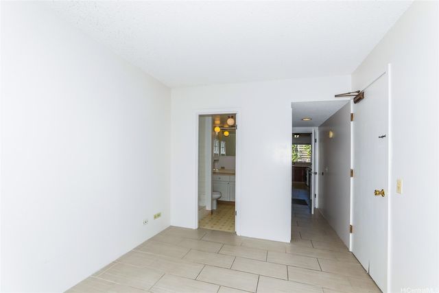 439 Keoniana Street 504, Honolulu, HI 96815