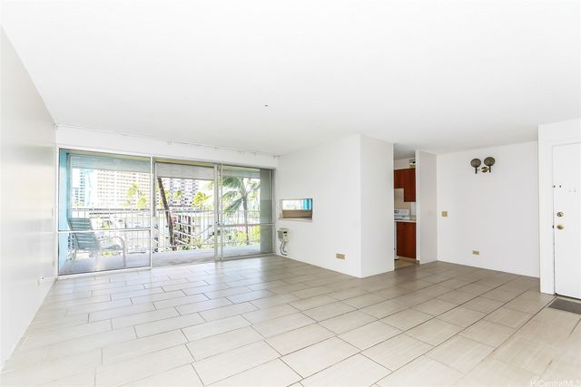 439 Keoniana Street 504, Honolulu, HI 96815