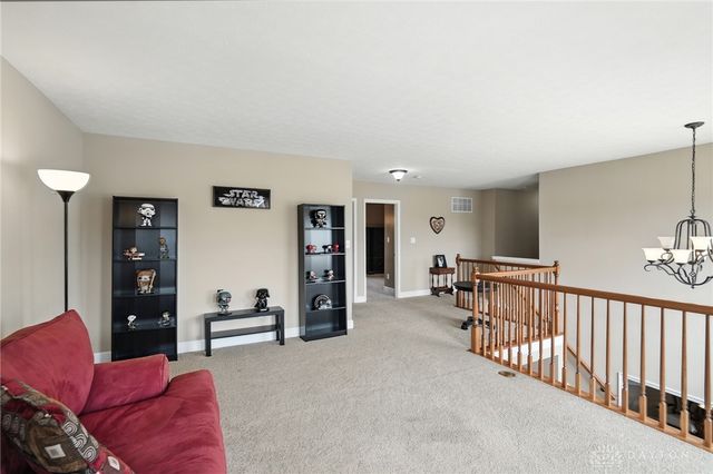 5483 Greenfinch Drive, Miamisburg, OH 45342