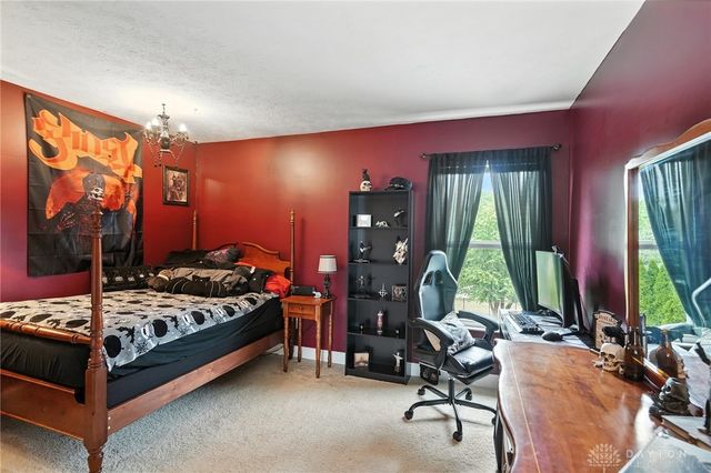 5483 Greenfinch Drive, Miamisburg, OH 45342