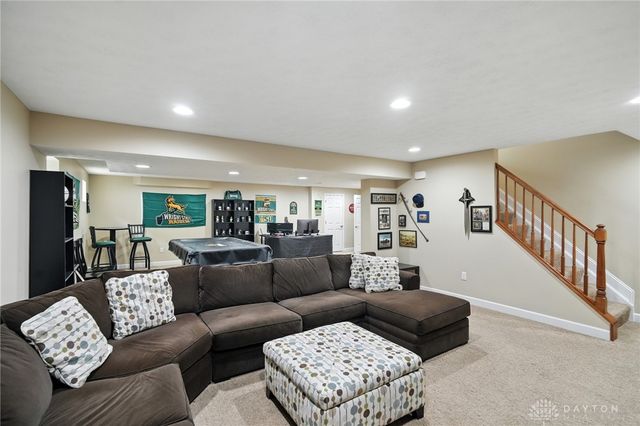 5483 Greenfinch Drive, Miamisburg, OH 45342