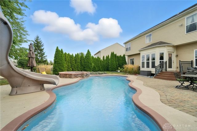 5483 Greenfinch Drive, Miamisburg, OH 45342