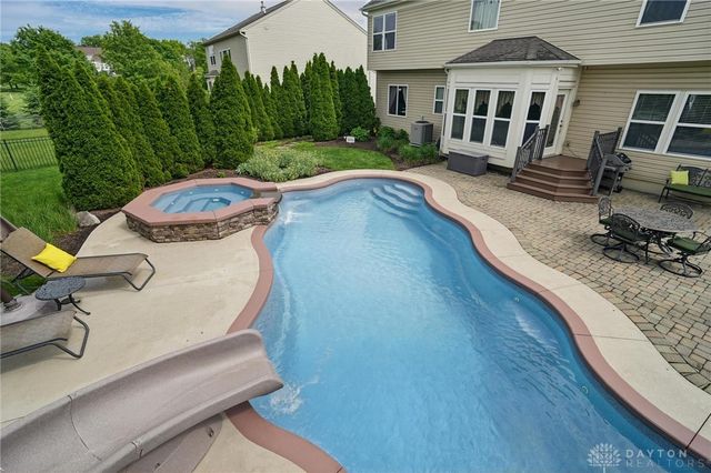 5483 Greenfinch Drive, Miamisburg, OH 45342