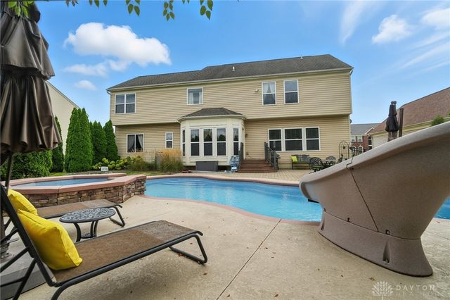 5483 Greenfinch Drive, Miamisburg, OH 45342