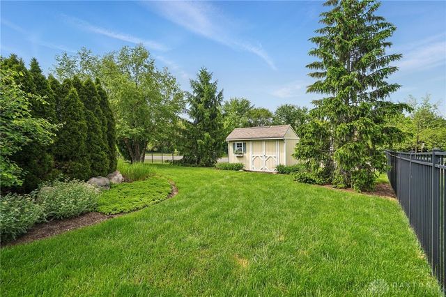 5483 Greenfinch Drive, Miamisburg, OH 45342