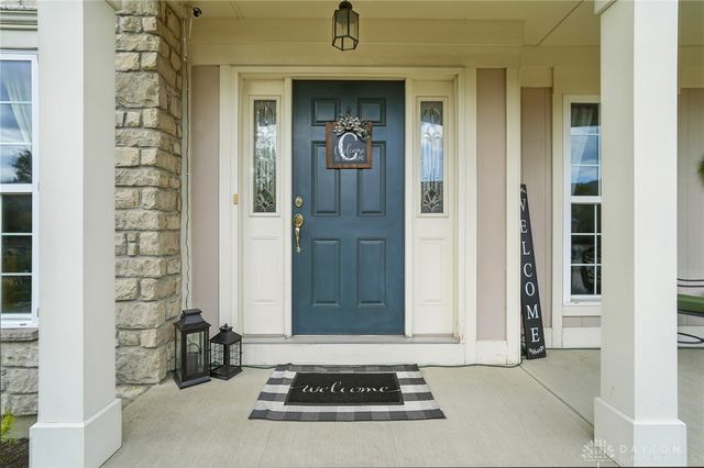 5483 Greenfinch Drive, Miamisburg, OH 45342