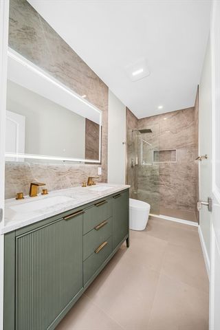 181 Maverick PH, Boston, MA 02128