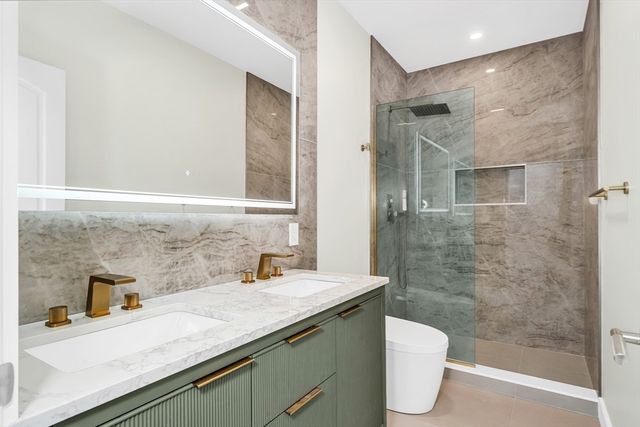 181 Maverick PH, Boston, MA 02128