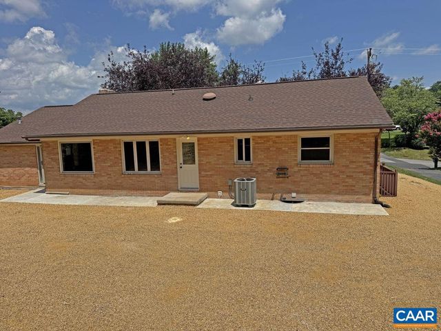 114 LAMBERT ST, Staunton, VA 24401