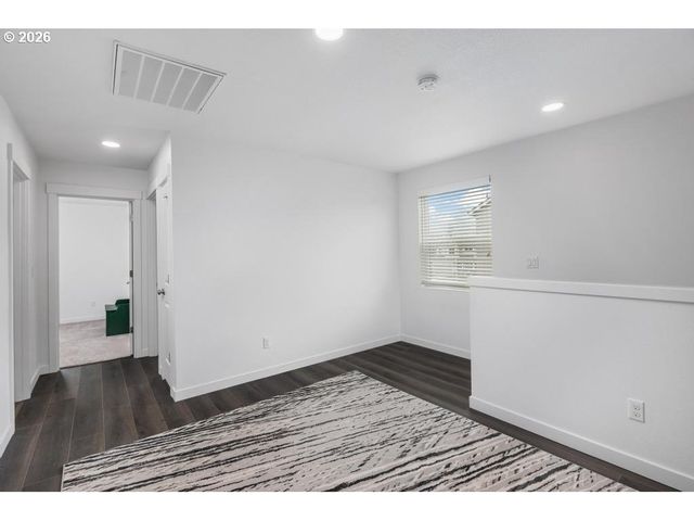 859 S 23RD Ave, Cornelius, OR 97113