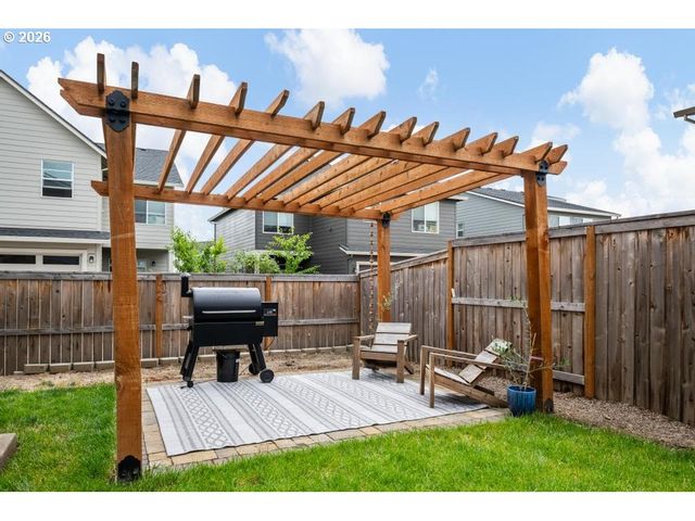 859 S 23RD Ave, Cornelius, OR 97113