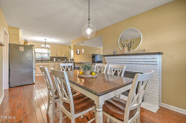 1825 Pinebrook Drive, Kingsport, TN 37660