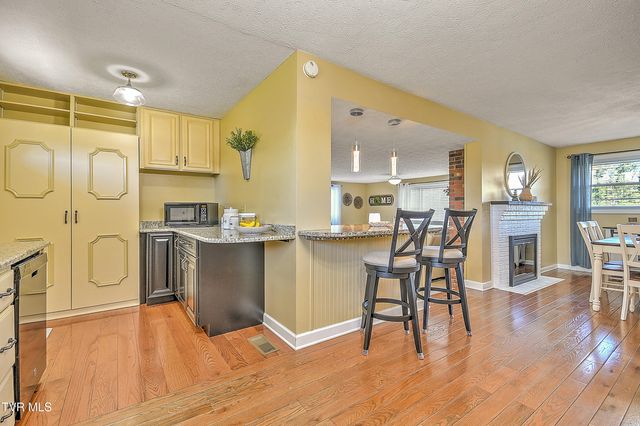 1825 Pinebrook Drive, Kingsport, TN 37660