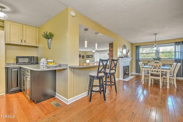 1825 Pinebrook Drive, Kingsport, TN 37660