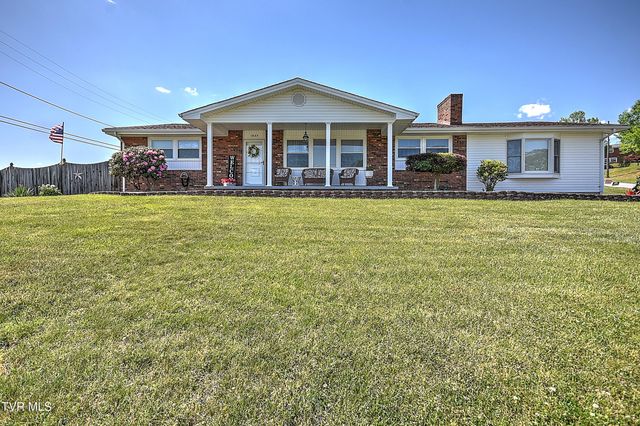 1825 Pinebrook Drive, Kingsport, TN 37660