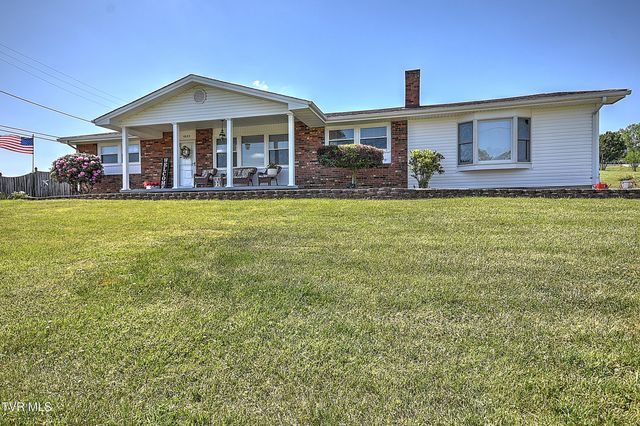 1825 Pinebrook Drive, Kingsport, TN 37660