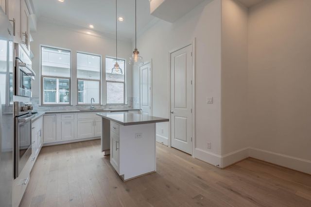 4057 Leeland Street, Houston, TX 77023