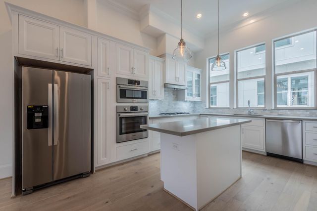 4057 Leeland Street, Houston, TX 77023