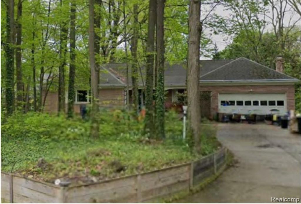 5127 Dye Hill Court, Flint, MI 48532