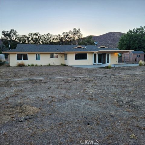 28370 Portsmouth Drive, Menifee, CA 92586