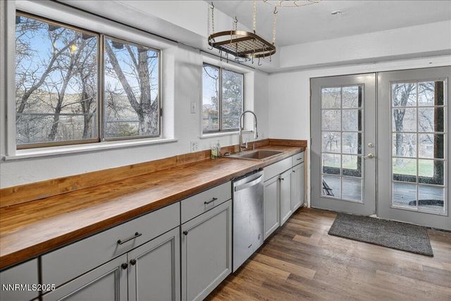 16555 N Red Rock Road, Reno, NV 89508