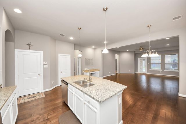 2211 Tonkawa Trail, Katy, TX 77493