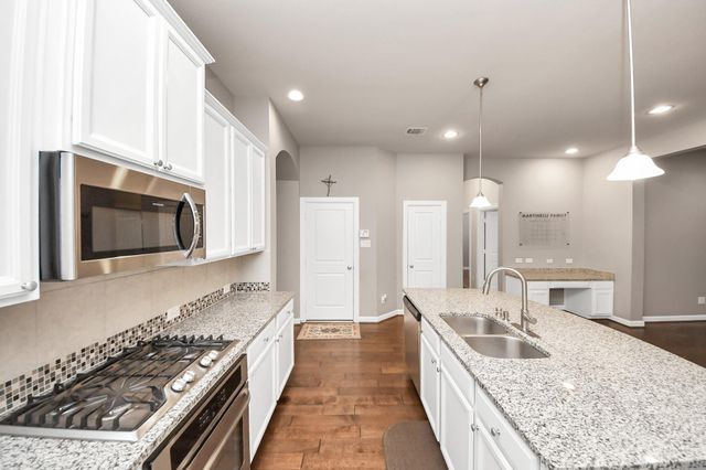 2211 Tonkawa Trail, Katy, TX 77493