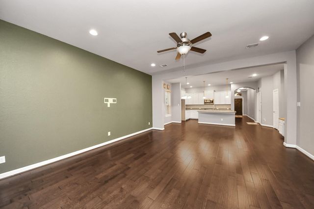 2211 Tonkawa Trail, Katy, TX 77493