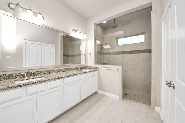 2211 Tonkawa Trail, Katy, TX 77493