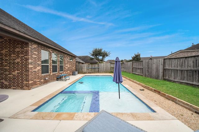 2211 Tonkawa Trail, Katy, TX 77493
